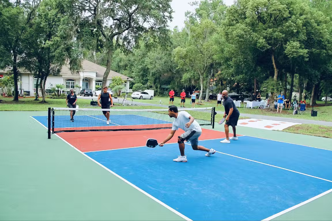 Private Court - Cayman Drive Tampa