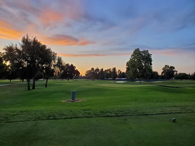 Riverside Golf Course